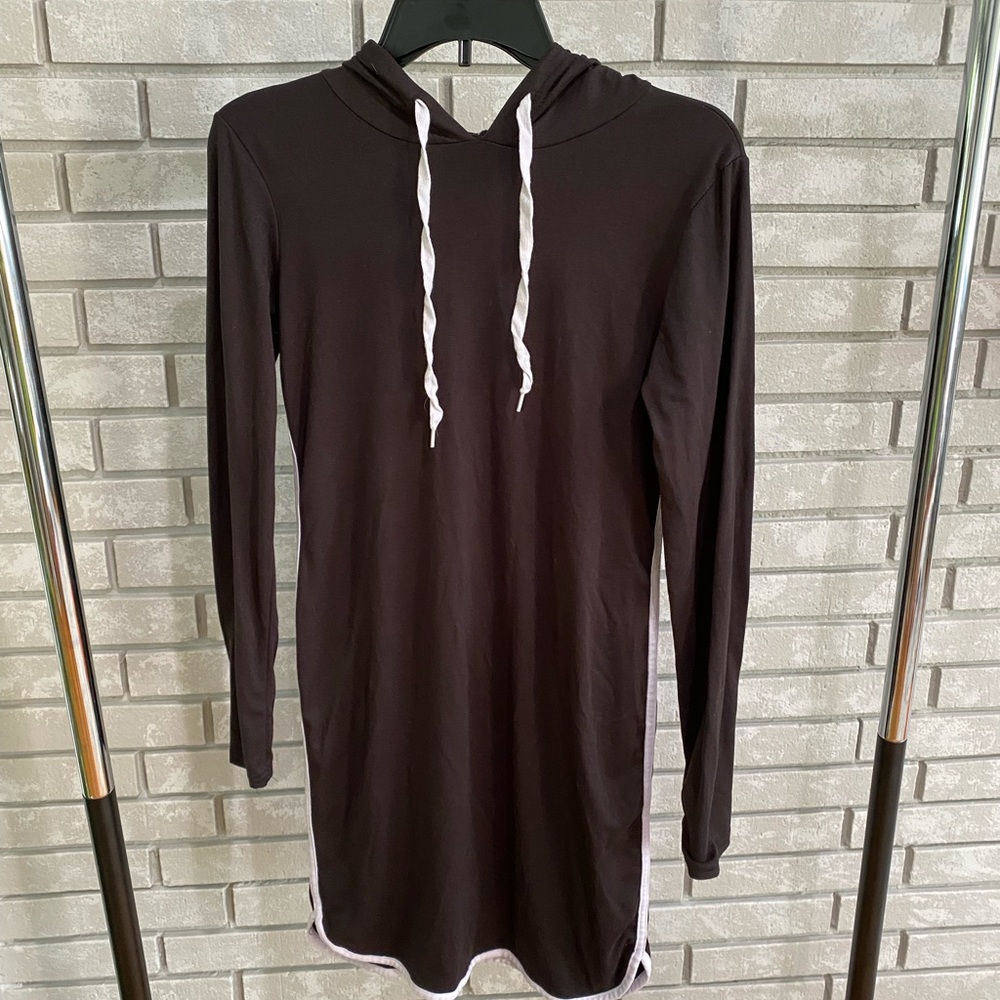 Rue 21 hooded long sleeve dress